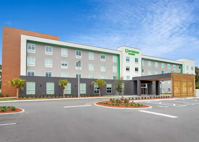 Wyndham Garden Orlando Airport - Free Airport Shuttle